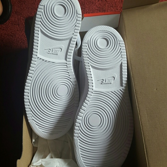 *SOLD* Brand New Womens Nike Court Borough Low - Picture 3 of 7